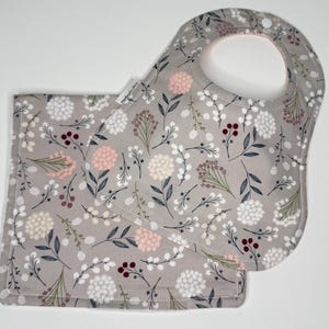 Baby Girl Personalized Bib and Burp Cloths, Personalized Shower Gift, Monogram Bib, Toddler Bib, Drooling Rag, Newborn Gift, Customized Gift