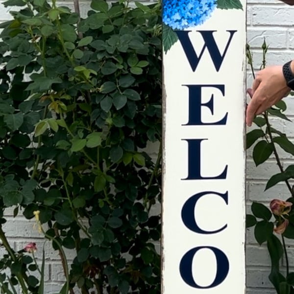 Blue hydrangea porch sign Welcome sign, porch decor,, hey y’all, porch leaner, front porch decor, Mother’s Day, gifts for mom, flowers