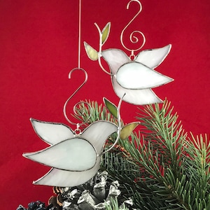 Peace dove, bird lovers gift, White doves, Ornament, Bird decoration, Bird Art, Glass doves, Christmas, Stained Glass