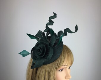 Dark Green Fascinator  Wedding Mother of the Bride Groom Green Hatinator Races Hat Ascot Lady Occasion Forest Green Fascinator Emerald Green