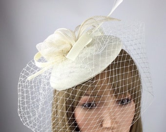Ivory Off White Green Peacock Feather Pillbox Hat Fascinator Races Wedding 6438