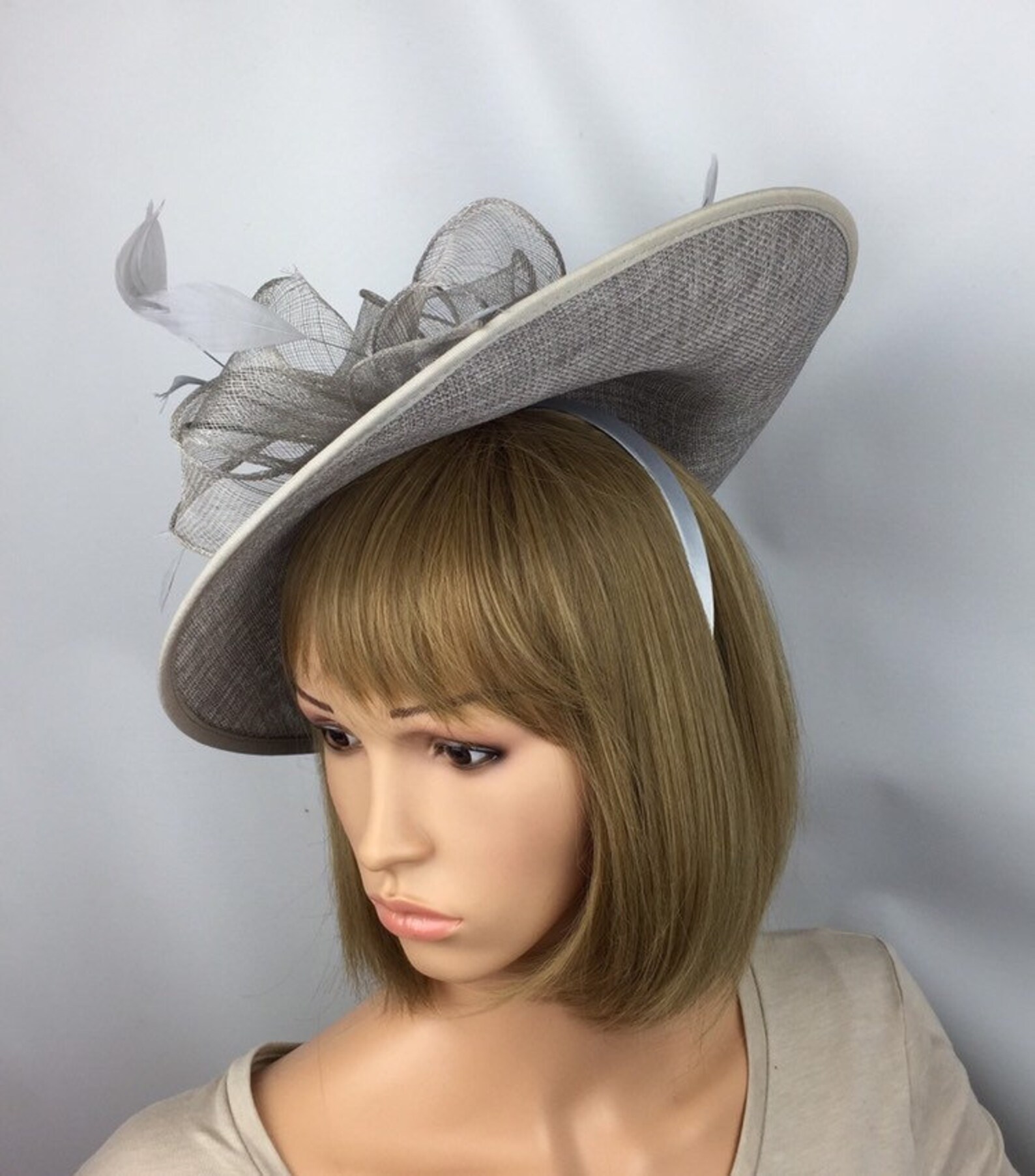 Grey Fascinator Chapeau Mariage Hatinator Mère de la mariée Etsy