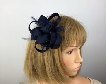 Navy Blue Feather Flower Fascinator Clip – Elegant Occasion Hair Accessory