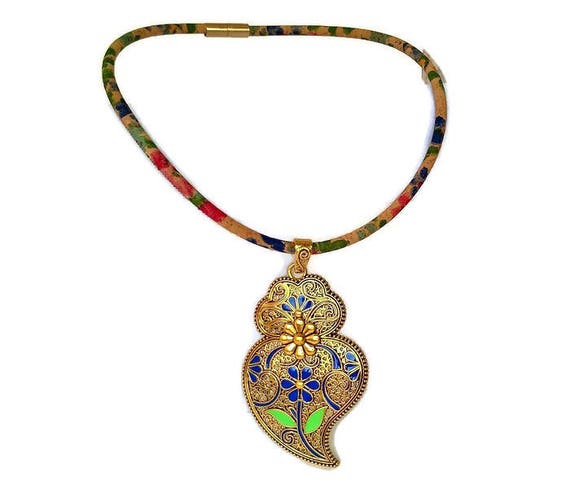 Pendant Natural Eco Vegan Necklace Braided Natural Cork Heart Pendant