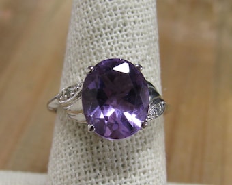 Vintage Sterling Silver Amethyst Ring Size 8.25