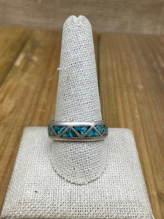Vintage Sterling Silver Turquoise Chip Inlay Band… - image 1