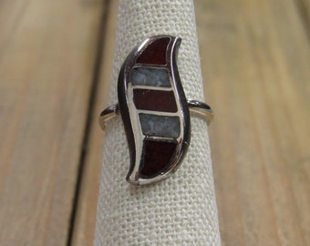 Unique Vintage Red and White Chip Inlay Ring Size 6.25