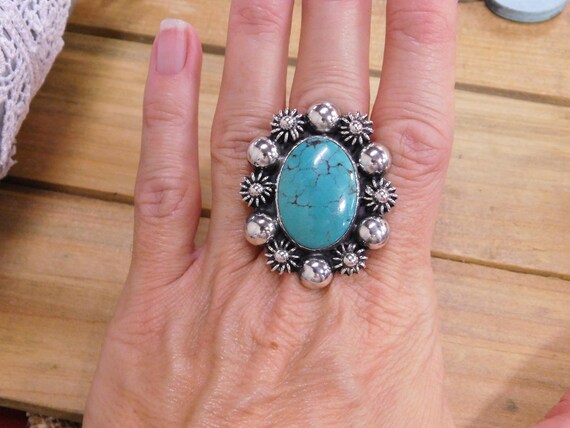 Sterling Silver Large Oval Turquoise Ring Size 8.5 - image 5