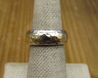 Vintage Sterling Silver and 14kt Gold Hammered Design Ring Size 7.25