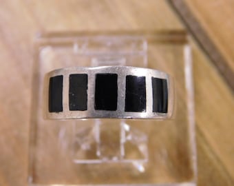 5 Panel Jet Inlay Sterling Silver Ring Size 9 1/4