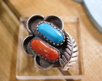 Beautiful Vintage Turquoise and Coral Sterling Silver Ring Size 4.75