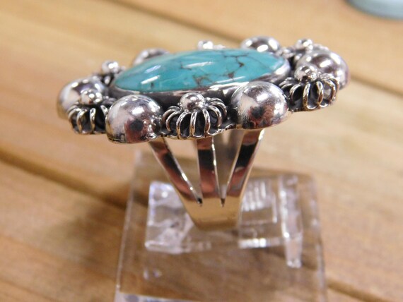 Sterling Silver Large Oval Turquoise Ring Size 8.5 - image 2
