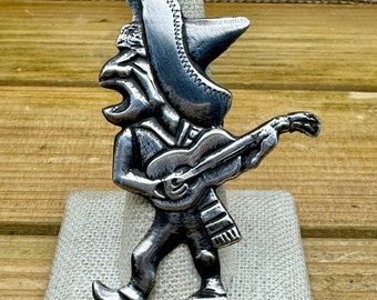 Vintage Sterling Silver Mariachi Man with Sombrero and Guitar Ring Size 8.5