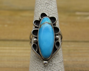 Vintage Oxidized Sterling Silver and Oval-Shaped Turquoise Ring Size 7