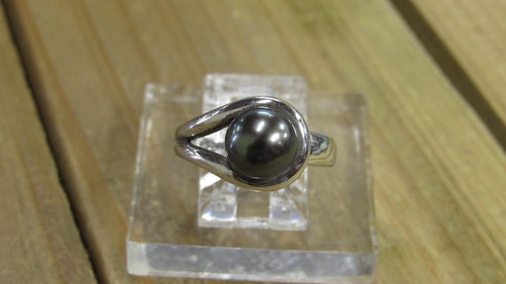 Vintage Sterling Silver Faux Pearl Ring Size 6.25 - image 1