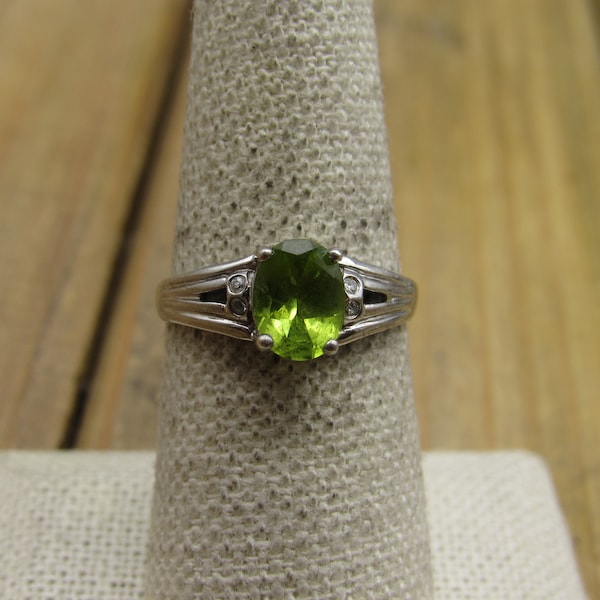 Vintage Sterling Silver Faux Peridot and CZ Ring Size 7.25