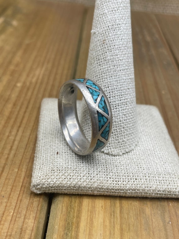 Vintage Sterling Silver Turquoise Chip Inlay Band… - image 4