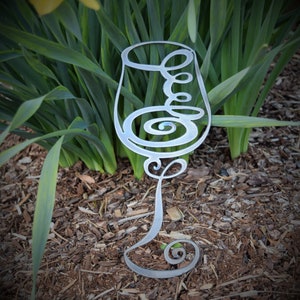 Fancy Metal Wine Glass Abstract Metal Wine Glass Swirly Wine Glass Vino Metal Wall Décor & Art Raw Steel