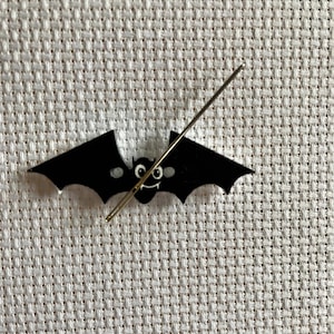 Needle Minder Bat