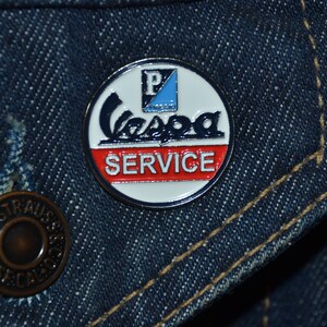 Pin de servicio clásico de Vespa (dimensión 25 mm): insignia de solapa de metal esmaltado MC