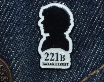 221B Baker Street Pin Sherlock Style (max.dim 22mm) Dr. Watson & Sherlock Holmes    - Enamel Metal Lapel Pin Badge ts