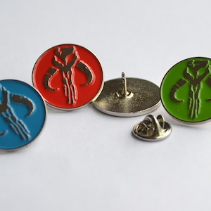Mandalorian Mythosaur Schädel Pin (Durchmesser 22 mm) Mando, Star Wars - Emaille Metall Anstecknadel Abzeichen ts