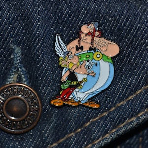 Asterix, Obelix & Idefix Pin classic style (max.dim 30mm)  - Enamel Metal Lapel Pin Badge Vintage tp