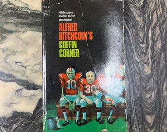 Vintage Book - Alfred Hitchcock’s Coffin Corner, Dell Book, 1975