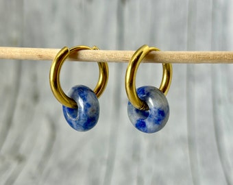 Ohrringe Creolen Donut Linse Sodalith gold blau Hoop Großlochperle Boho