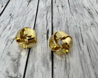 Stud earrings geo knot large statement gold brass shiny