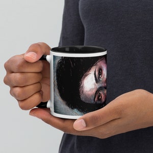 Caneca Kassandra com cor dentro