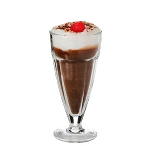 Hot chocolate scented milkshake candles, animal, eco, vegan and veggie friendly. Cruelty free.