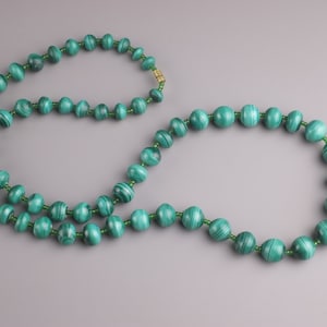 Vintage ketting, Gegradueerde Malachiet Kraal Ketting, Afrikaanse Malachiet