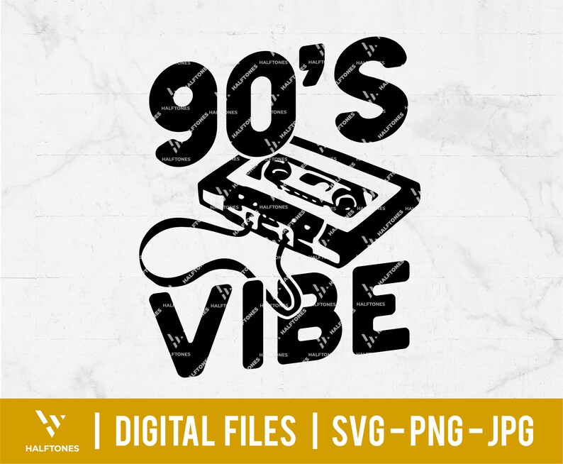 Pu&ograve; includere: Grafica in bianco e nero con il testo "90's Vibe" e un'immagine di una cassetta.