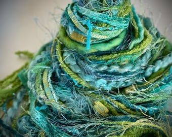 Nuevo - MERMAID SPLASH, paquete de 30 yardas de arte textil decorativo, cinta especial e hilo para adornos.