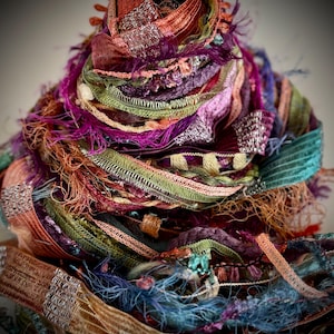 Nuovo limitato - SPRITE HOLLOW Adornment Fiber Art Bundle, Filato speciale per abbellimenti, 34 iarde