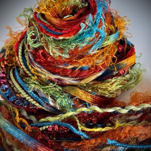 Ultimo - JUMANJI Adornment Fiber Art Bundle, Filato speciale per abbellimenti, 30 iarde