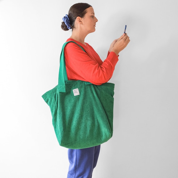 Große Tasche aus Frottee in rot, blau und grün hebt garantiert