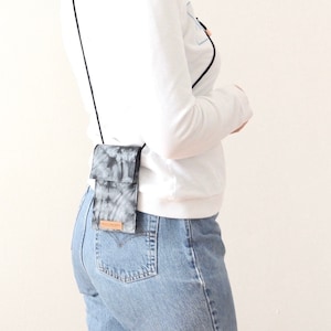 Funda para móvil para llevar al hombro - Sepp (hecha a medida para su smartphone, p. ej. Apple iPhone, Samsung Galaxy, Huawei, Xiaomi, Google Pixel, One)