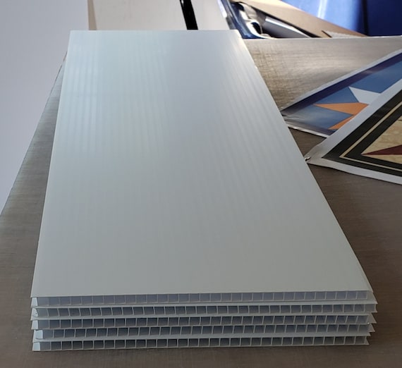 1 ft x 3 ft of 10mm corrugated plastic - 6 boards per pack