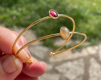 Gold bangle bracelet, thin bangle, bracelet with gemstone, thin bangle with natural stone