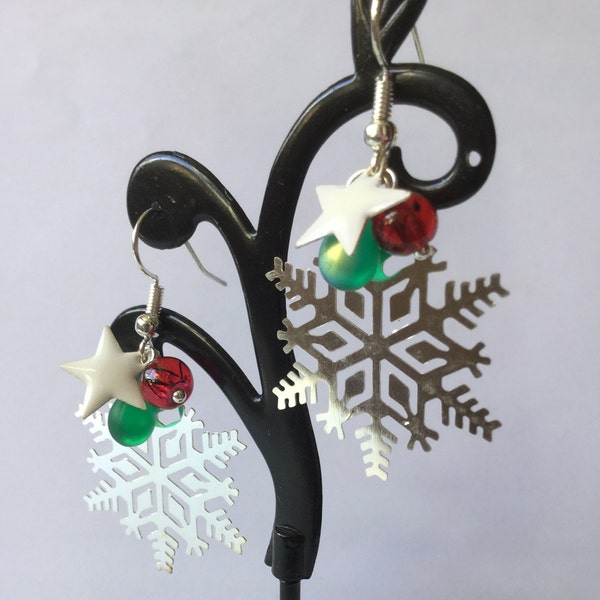 Boucles d'oreilles de Noël, boucles argentées, boucles d'oreilles avec flocons de neige, cadeau de noël