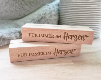 KARTENHALTER "Für immer im Herzen" | Holz Postkarte Grußkarte Definition Trauer Geschenk Geschenkidee Weihnachten Geburtstag Sternenkind