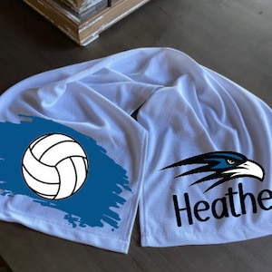 Volleyball Team/Volleyball Player/ Volleyball Travel Team Personalized Cooling Towel and Bottle Holder