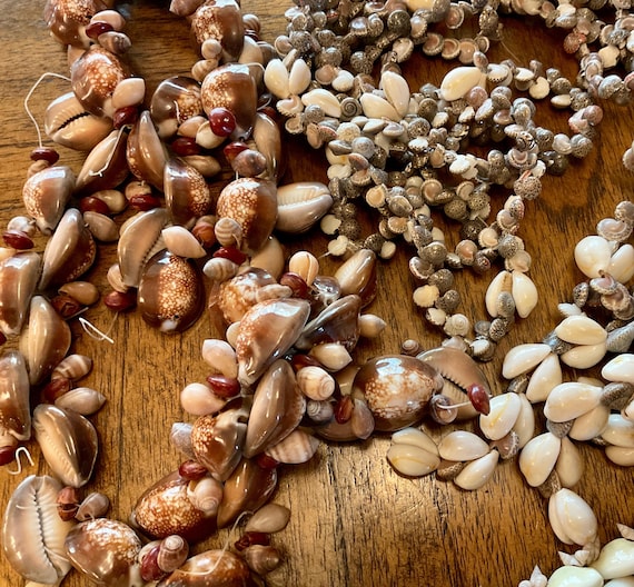 Vintage Three Handmade Mongo and Other Shell Lei … - image 2