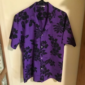 Vintage &quot;Made in Hawaii&quot; Men&#39;s Aloha Shirt (Medium) - Made in Hawaii - 1970&#39;s to 1990&#39;s