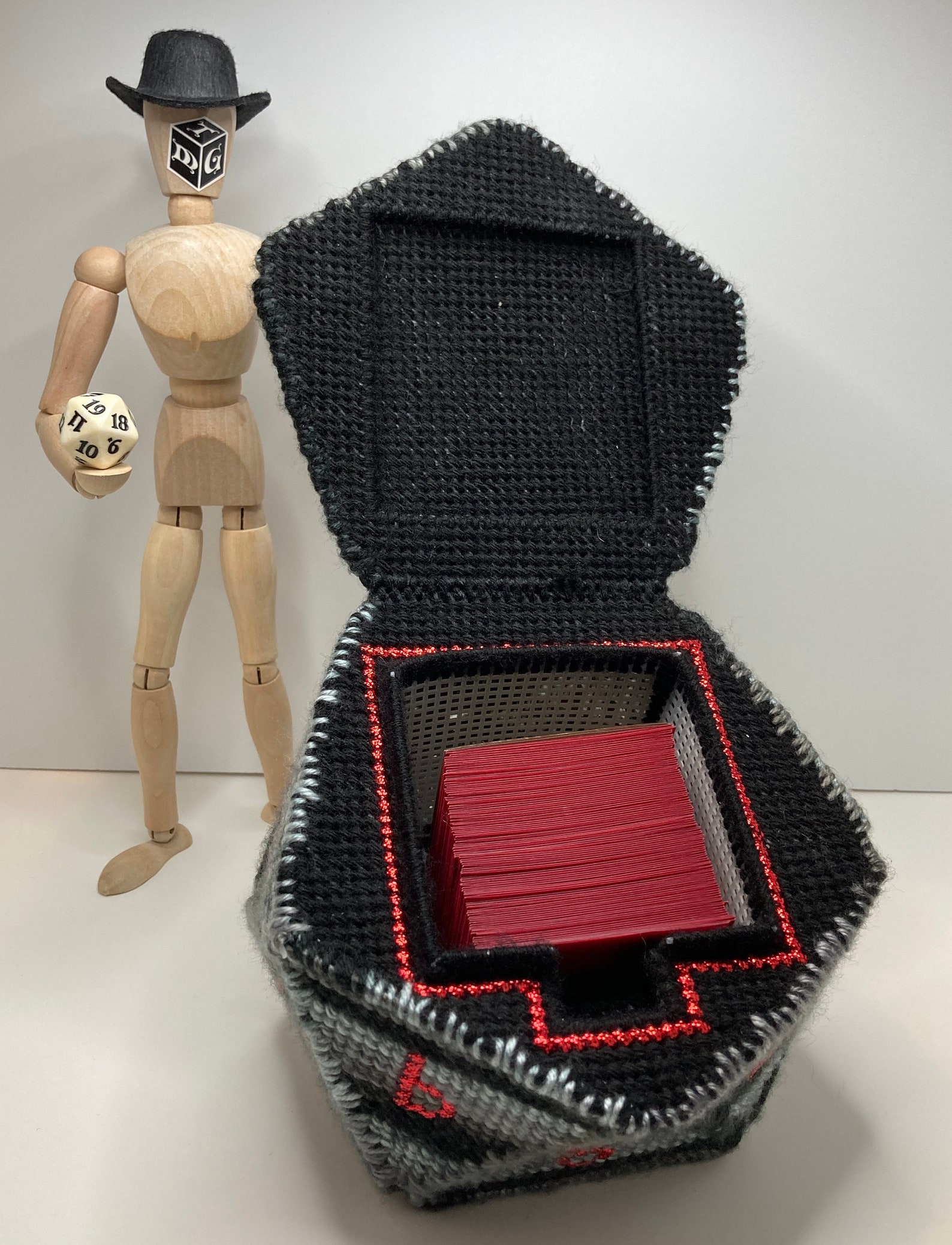 MTG Needlepoint EDH Deck Box with closure Commander Etsy