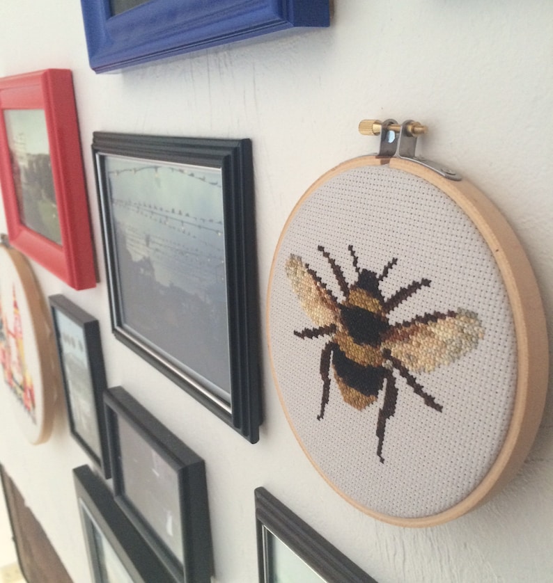 Portrait of a Bee Cross Stitch Pattern PDF - Etsy