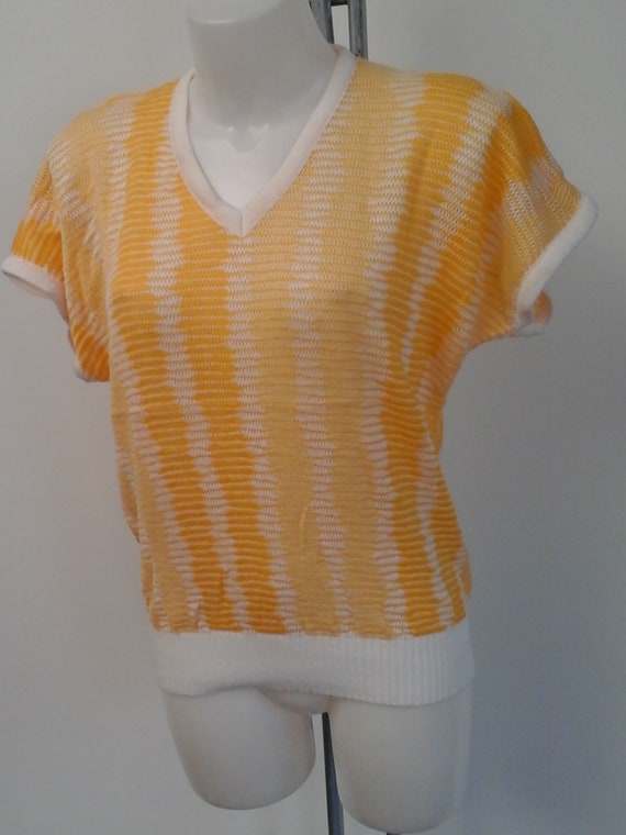 70's vintage jumper sweater yellow summer clothin… - image 2