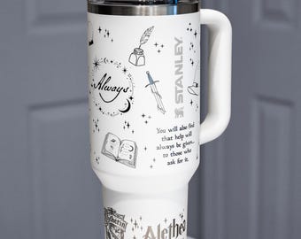 Bicchiere personalizzato del Castello Magico: incisione laser magica (Coppa Stanley)